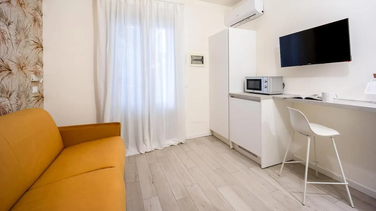 Italianway Apartment Milan 0*,  Italy