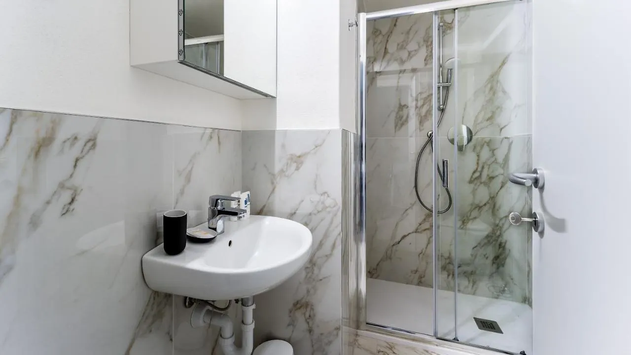 Italianway Apartment Milan 0*,
