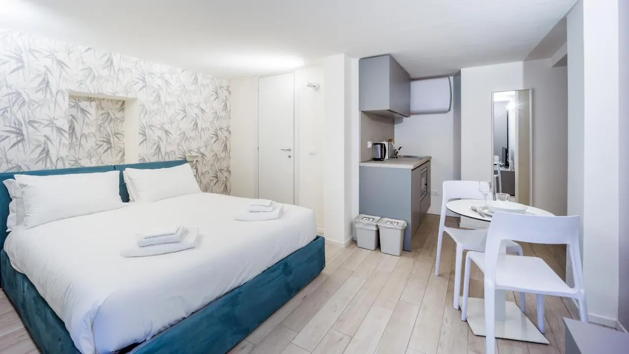 Italianway Apartment Milan 0*,  Italy